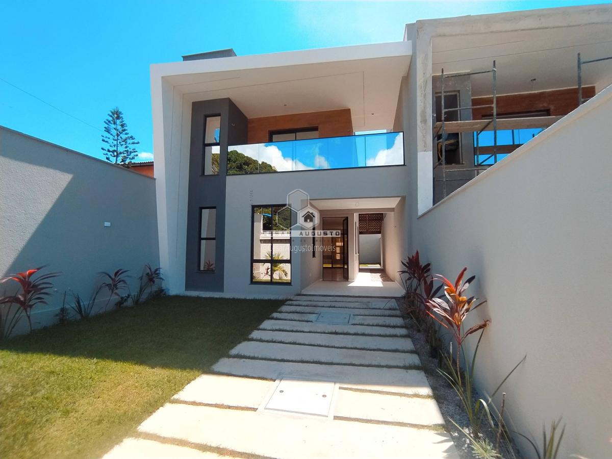 Casa duplex com 03 suítes na Lagoa Redonda, Fortaleza - Ceará